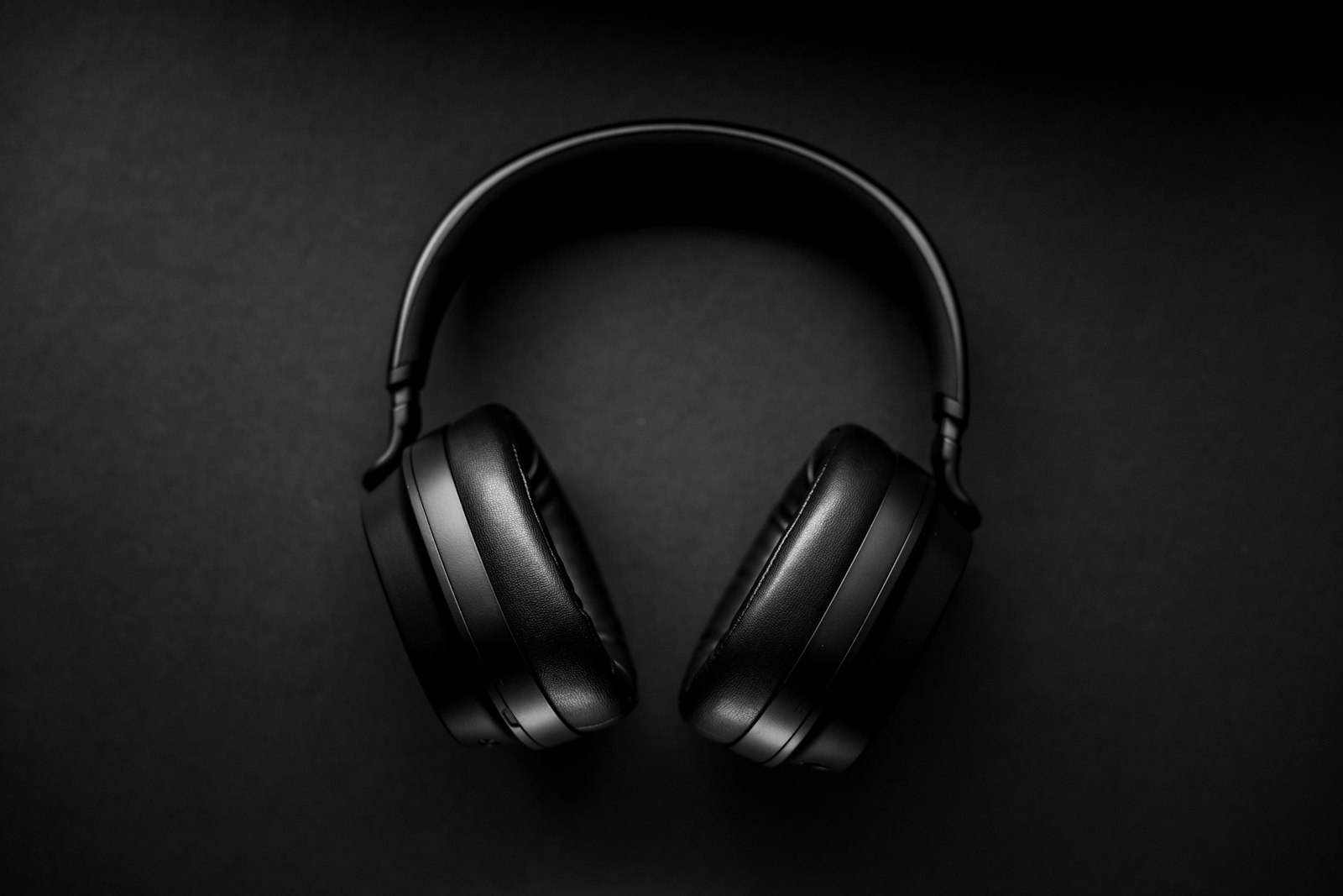 Over-Ear Wireless Gaming Headset